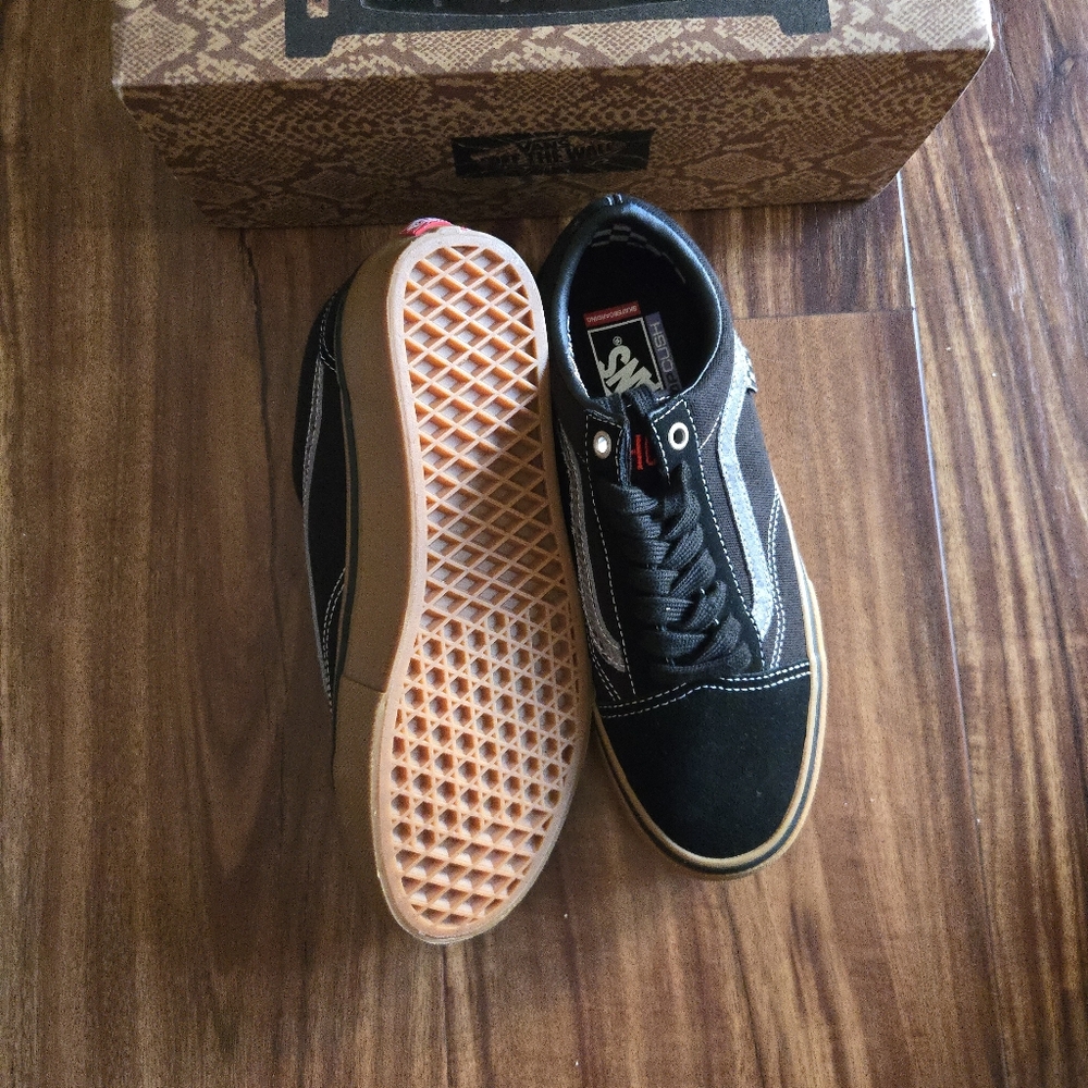 Vans Skate Old Skool Hockey Collab Women Size 9 Black Grey 022026 - Picture 4 of 10